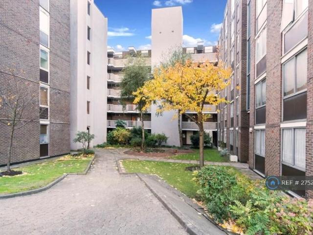 Flat for rent in St. John's Wood, Isle Of Man
