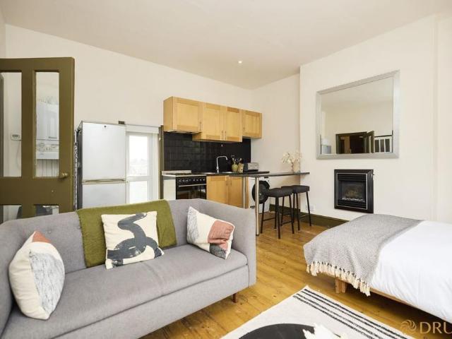 Studio for rent in North Kensington, Greater London