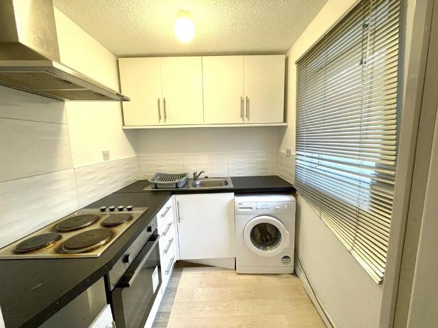 Studio for rent in Two Mills, Cheshire