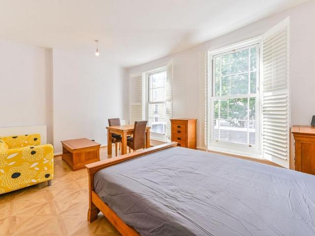 Studio for rent