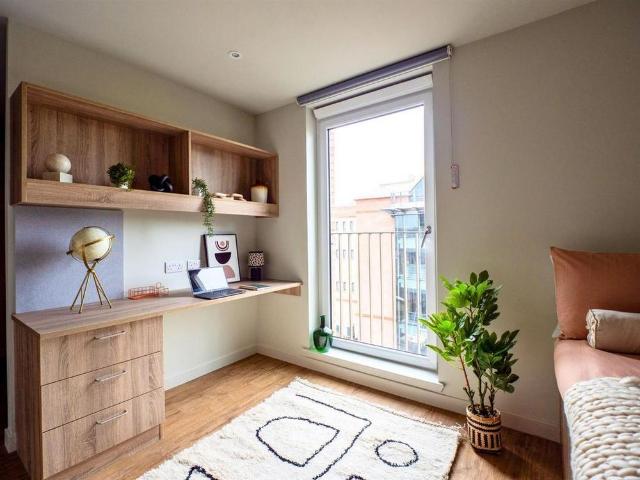 Studio for rent in City Centre, Scotland