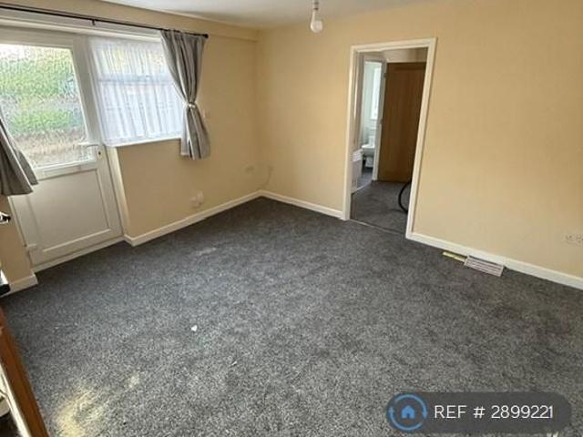 Studio for rent in West Midlands