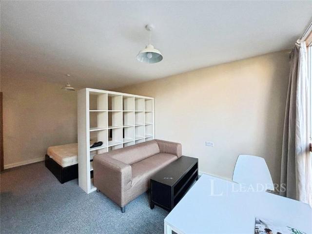 Studio for rent in Arbury, Cambridgeshire