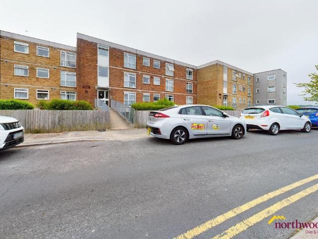 Studio for rent in St Anthony's Hill, Eastbourne