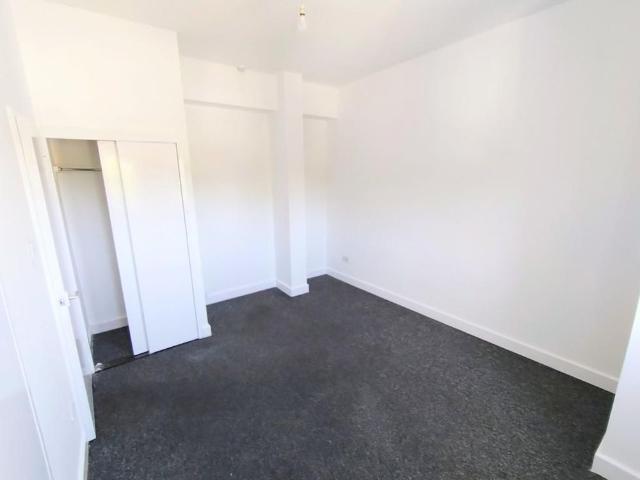 Studio for rent in Telford