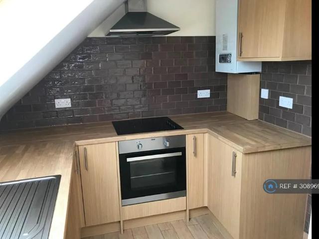 Studio for rent in Poulner, New Forest
