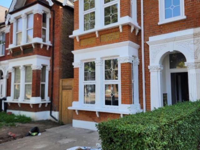 Flat for rent in London Borough of Lewisham, Greater London