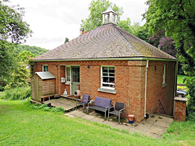 Flat for rent in Colwall, Herefordshire