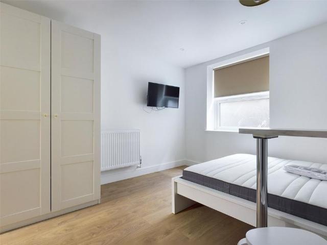 Studio for rent in Brunswick, Brighton & Hove