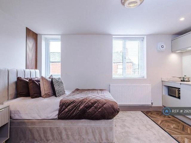 Studio for rent in Fairfield, Warrington