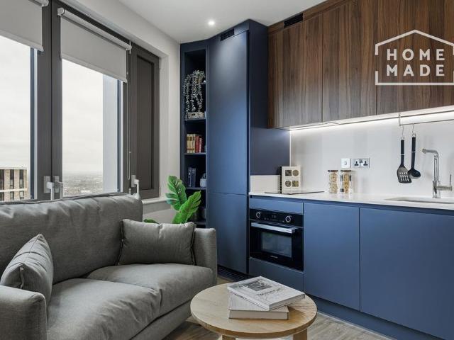 Studio for rent in London Borough of Ealing, Greater London