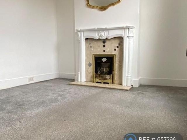 Studio for rent in South End, Greater London