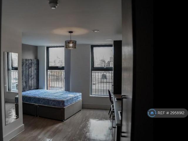 Studio for rent in Jewellery Quarter, Birmingham