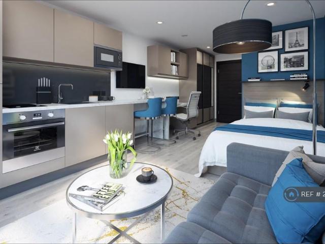 Flat for rent in Reading