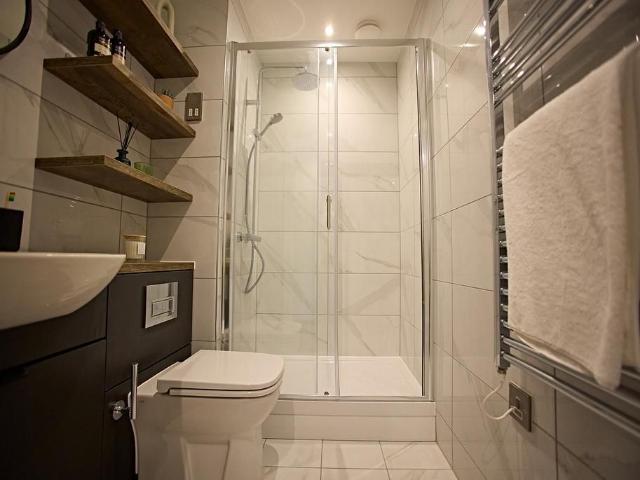 Studio for rent in Leylands, West Yorkshire