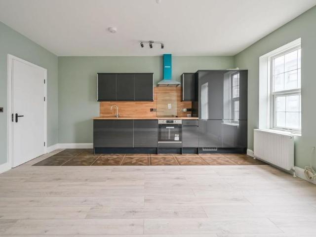 Studio for rent in Leyton, Greater London