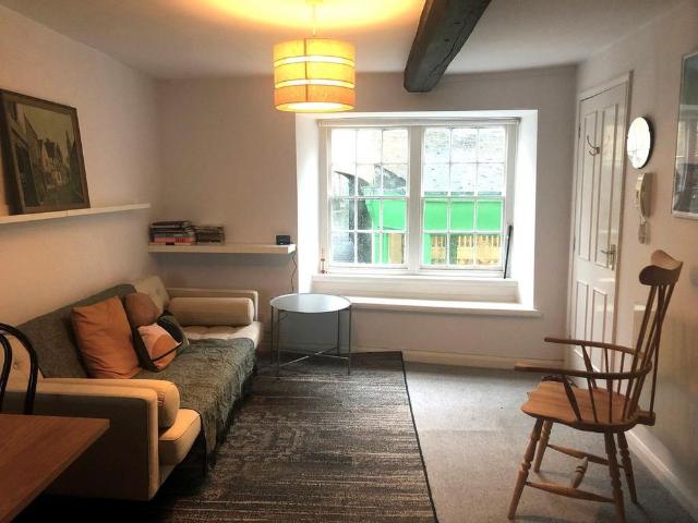 Studio for rent in Frome