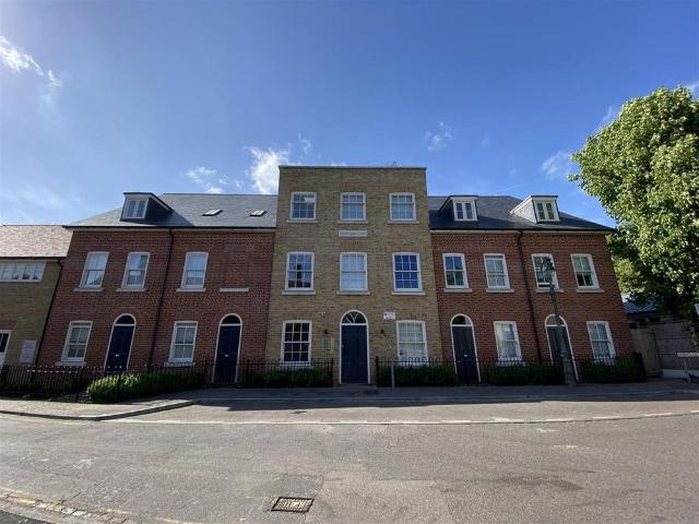 Studio for rent in St. Mildred's, The Bridge