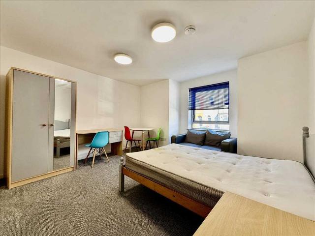 Flat for rent in Pennycomequick, Mount Wise