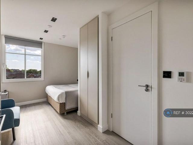Studio for rent in Greater London