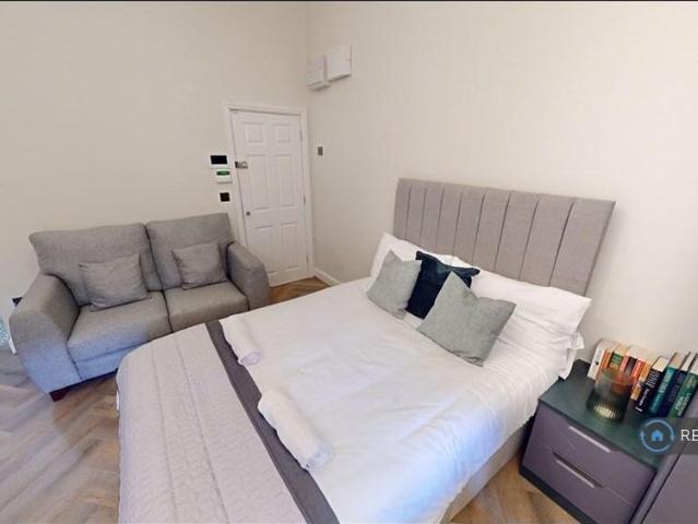 Studio for rent in Ropewalks, Calderstones