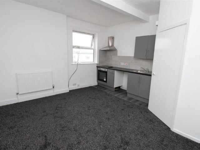 Studio for rent in Blackpool, Isle Of Man