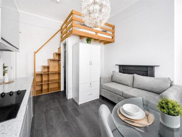 Studio for rent in Brunswick, Brighton & Hove
