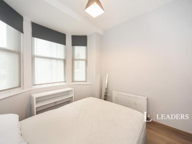 Studio for rent in Spring Park, Luton