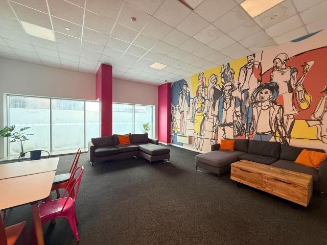 Studio for rent in Merchant City, Scotland