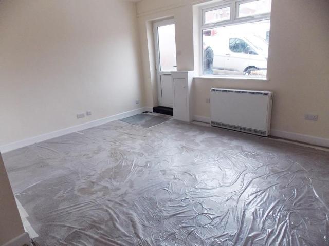 Studio for rent in Caldermill, East Midlands