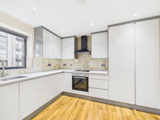 Flat for rent in Slough, Isle Of Man