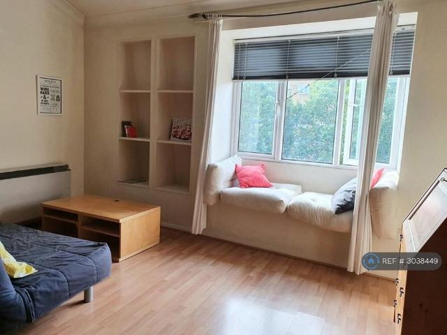 Studio for rent
