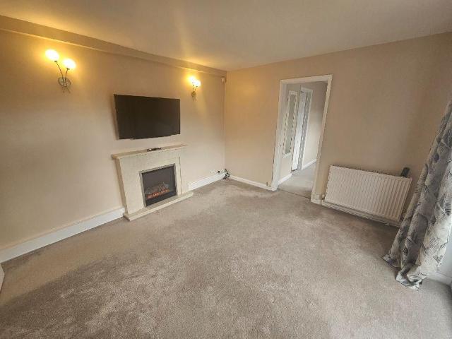 Studio for rent in Kings Sutton, Northamptonshire