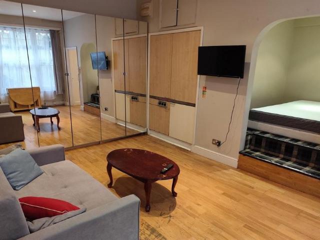 Studio for rent in City of Westminster, Greater London