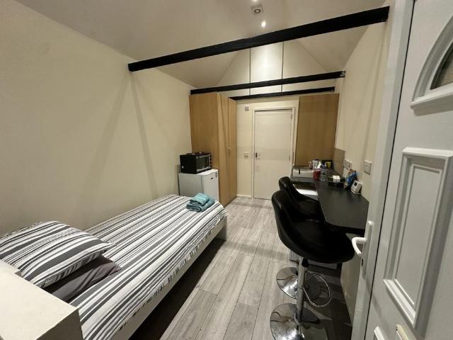 Studio for rent in Bridgefield, Kent