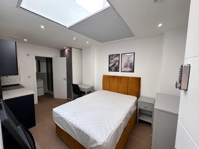 Studio for rent in Regent Quay, Oad Street