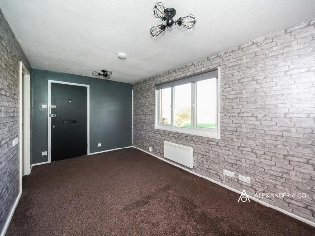 Studio for rent in Woodside Estate, Houghton Regis
