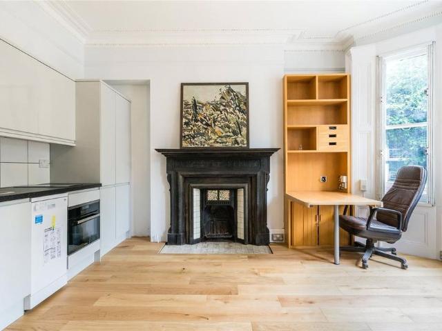 Studio for rent in Kensington, Greater London