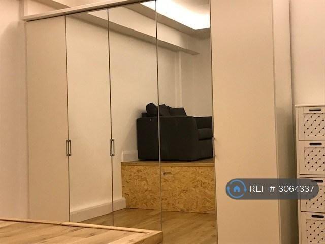 Studio for rent in De Beauvoir Town, Greater London