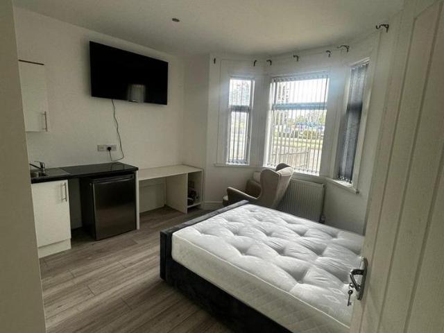 Studio for rent in Yeading, Greater London