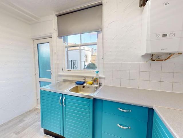 Studio for rent in Aldrington