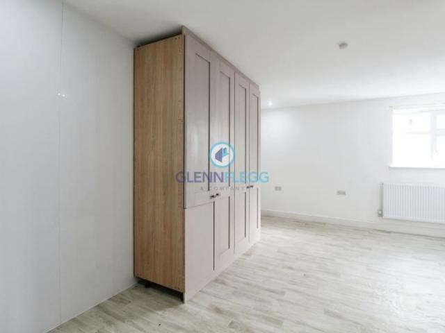 Studio for rent in Slough