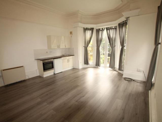 Studio for rent in Haddon, East Midlands