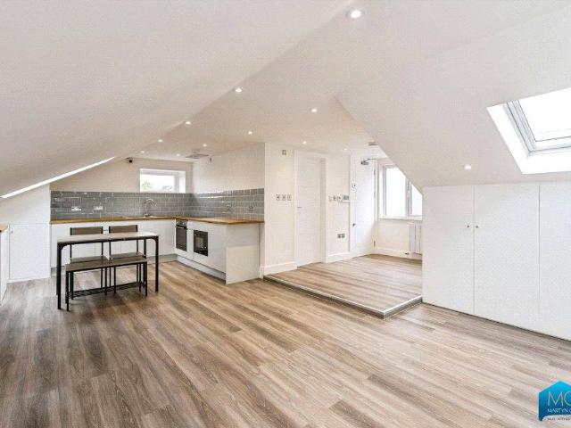 Flat for rent in High Barnet, Greater London
