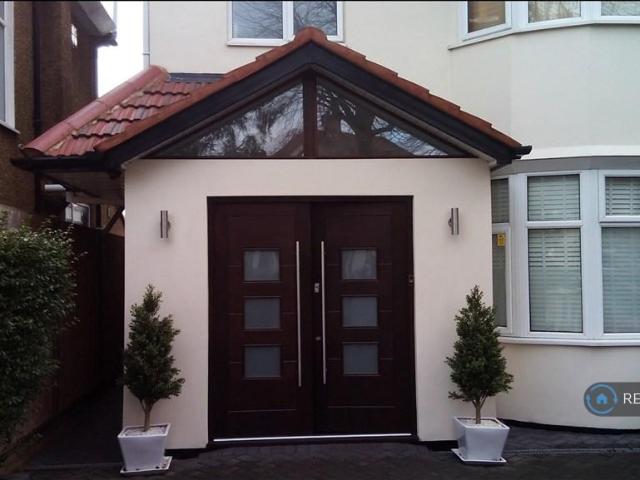 Flat for rent in Pinner, Greater London