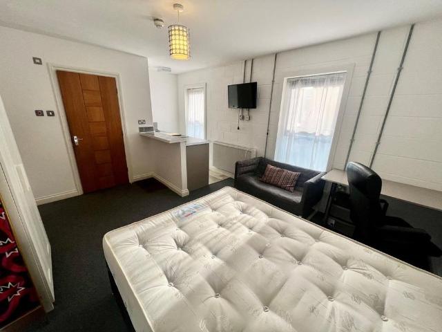 Studio for rent in Ashbrooke, Sunderland