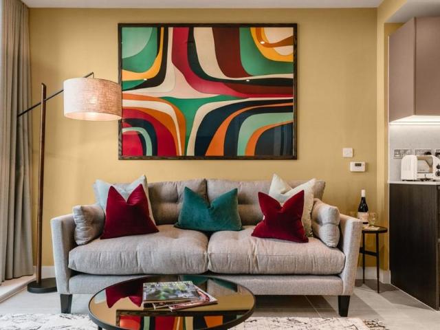 Flat for rent in Calderstones