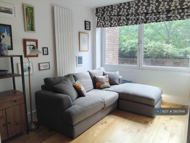 Flat for rent in London Borough of Lewisham, Ladywell