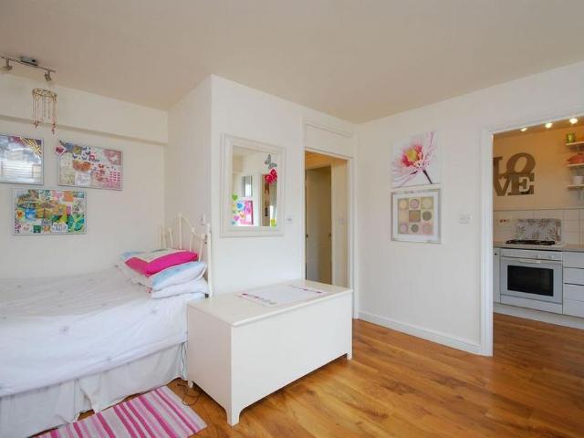 Studio for rent in Royal Borough of Kensington and Chelsea, Greater London