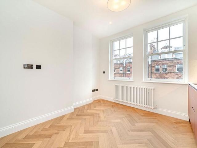 Studio for rent in London Borough of Hammersmith and Fulham, Greater London
